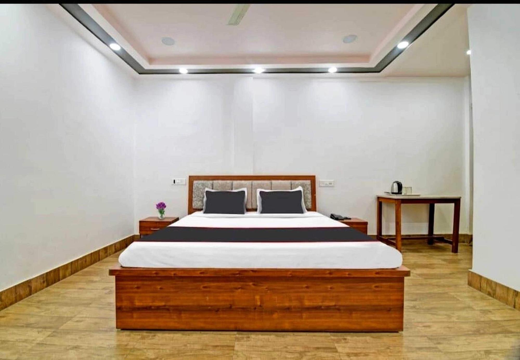 Collection O Megha Resort Jorhat Exterior photo